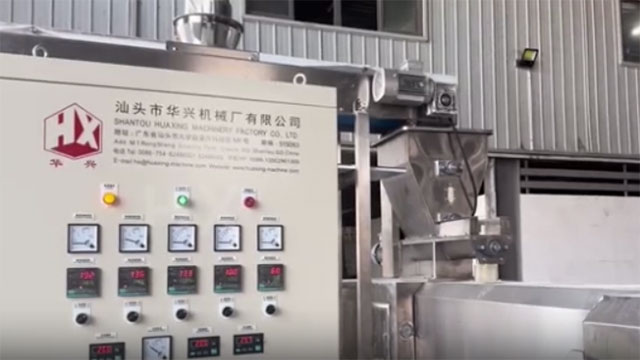 Línea de producción de snacks inflados de expansión directa de doble tornillo (tipo horneado)